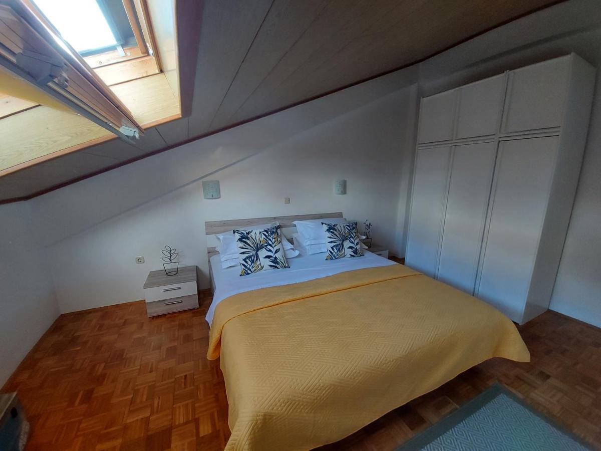 Apartments And Rooms Villa Dona Makarska Exterior foto